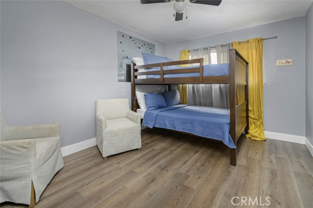 20121 Bushard Street, Huntington Beach CA: https://media.crmls.org/medias/094d481e-828e-4d27-b3be-ea273085cb67.jpg