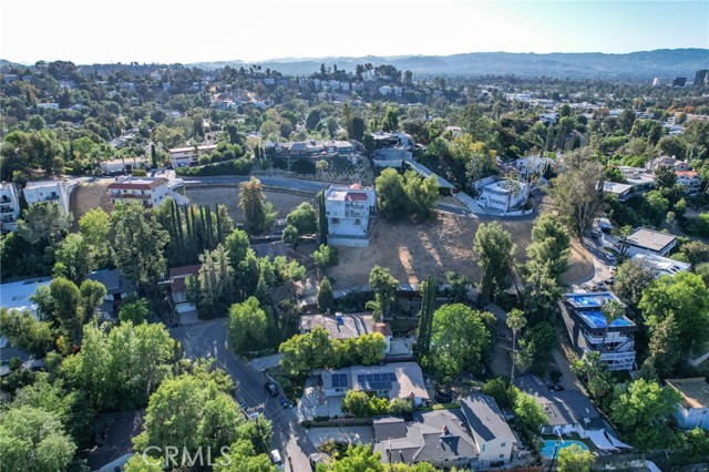 20955 De Mina Street, Woodland Hills CA: https://media.crmls.org/medias/094dd9f9-42e7-43de-9a1a-95734ee47f1e.jpg