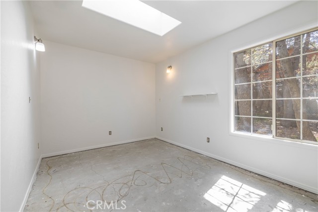 Detail Gallery Image 23 of 35 For 600 Moreno Ln, Sugarloaf,  CA 92386 - 4 Beds | 2 Baths