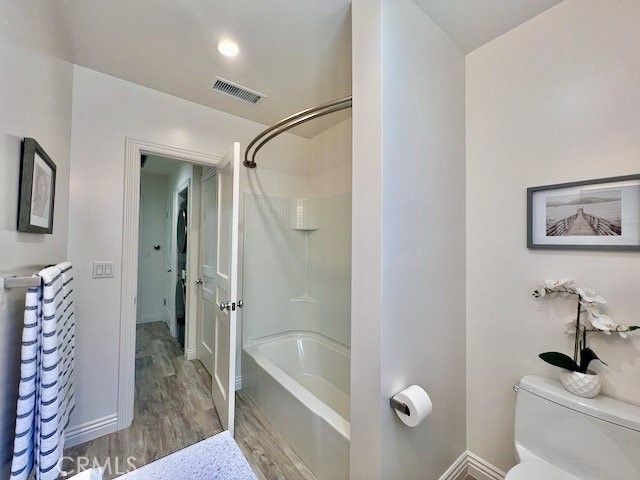 Detail Gallery Image 9 of 13 For 124 N. Pass Ave. #2,  Burbank,  CA 91505 - 1 Beds | 1 Baths