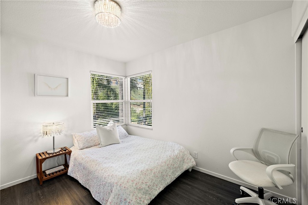 094f9d1b 74e1 472c 928f F791bec8c6bf