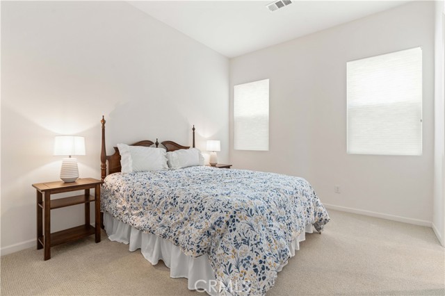 Detail Gallery Image 30 of 72 For 18696 Cedar Crest Dr, Canyon Country,  CA 91387 - 3 Beds | 2/1 Baths