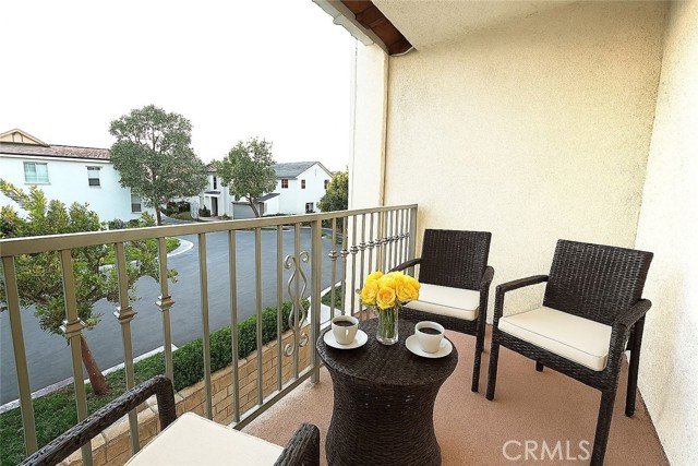 Detail Gallery Image 11 of 32 For 858 Calaveras, Corona,  CA 92878 - 4 Beds | 2/1 Baths