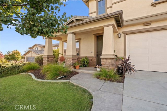 Detail Gallery Image 2 of 60 For 34947 Thorne Ct, Murrieta,  CA 92563 - 5 Beds | 4/1 Baths