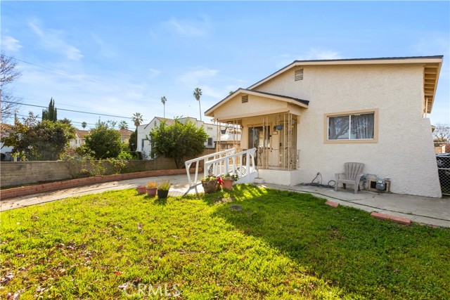Detail Gallery Image 2 of 23 For 2037 S 3rd St, Alhambra,  CA 91803 - 3 Beds | 1 Baths