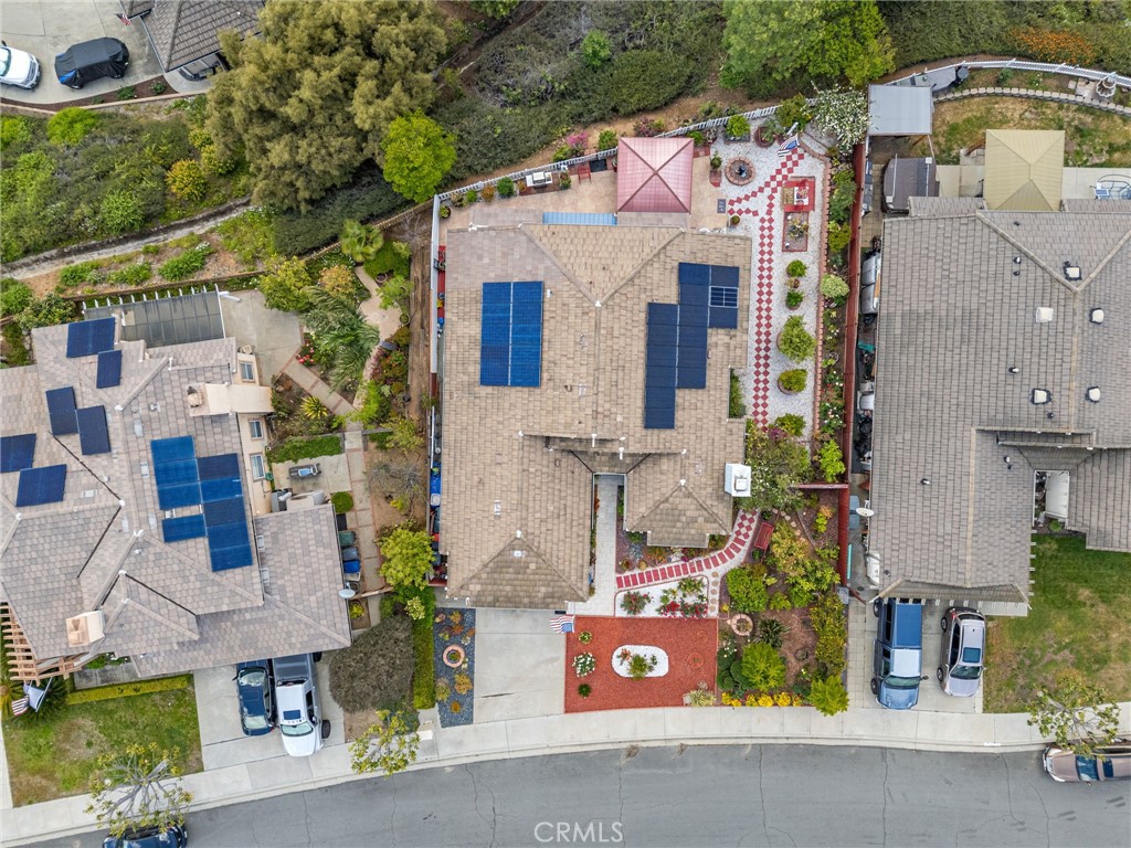 https://media.crmls.org/medias/0954af6e-750d-4b5c-987f-af340cf382dd.jpg?preset=X-Large