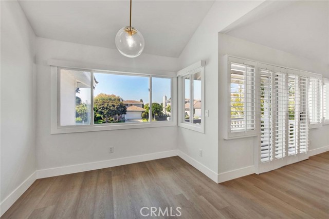 Detail Gallery Image 21 of 65 For 804 Gardenia, Corona Del Mar,  CA 92625 - 2 Beds | 2 Baths