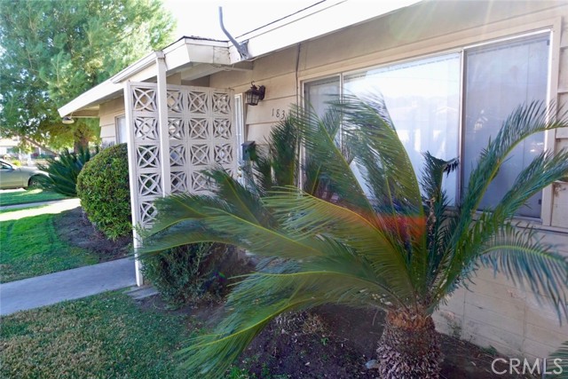 183 E Ralston Avenue, San Bernardino CA: https://media.crmls.org/medias/0956631e-3ec0-4a77-823b-3a235d50085f.jpg