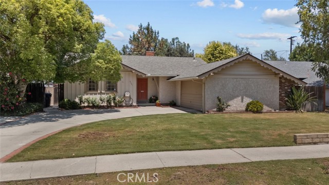21041 Lanark Street, Canoga Park CA: https://media.crmls.org/medias/0956968f-7b64-4b0a-9266-703fb44d4f7d.jpg