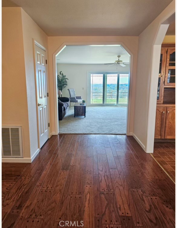 19035 Bonita Road, Red Bluff CA: https://media.crmls.org/medias/0956a95c-a087-470e-934e-4cd065a88f5f.jpg