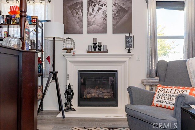 Detail Gallery Image 13 of 38 For 3013 via Bella Rosa, Rosamond,  CA 93560 - 4 Beds | 3 Baths