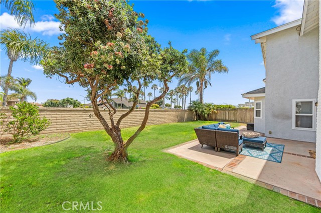 18202 Foss Lane, Huntington Beach CA: https://media.crmls.org/medias/09571322-da4f-409b-a494-2bd68c7df3c6.jpg