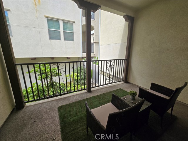 1865 Orizaba Avenue, Signal Hill CA: https://media.crmls.org/medias/095715c4-0af9-4c0b-937d-9b09f04987be.jpg