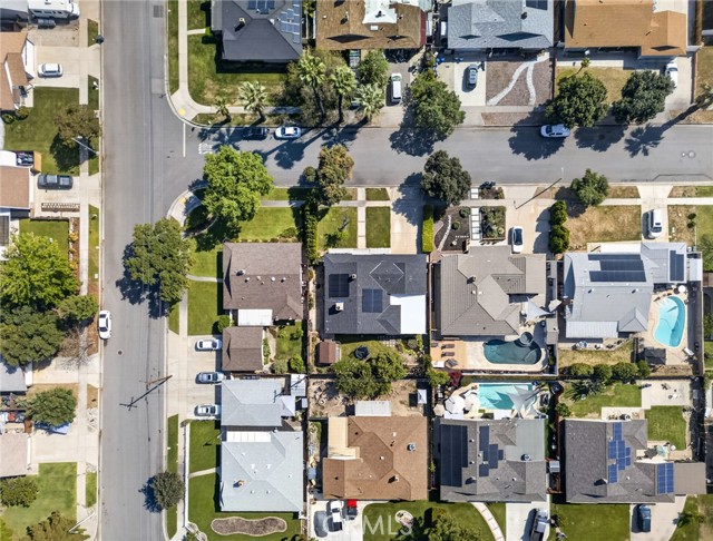 1463 Clock Ave, Redlands CA: https://media.crmls.org/medias/0957b90d-ee4c-4c9c-93a2-0016192aa2ed.jpg