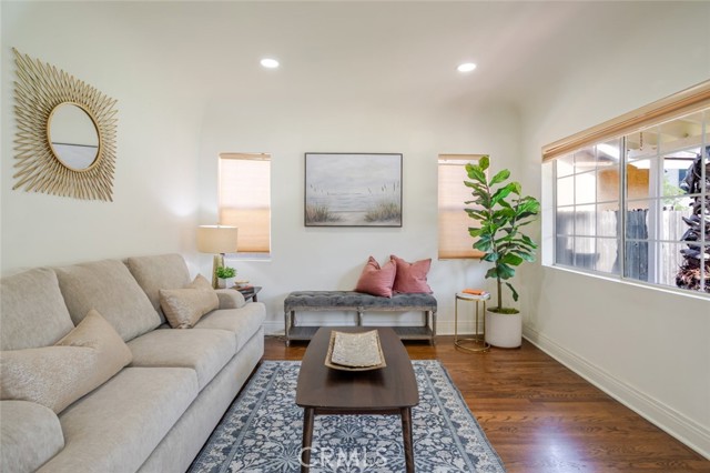 Detail Gallery Image 5 of 33 For 344 S Avenue 57, Los Angeles,  CA 90042 - 3 Beds | 2 Baths