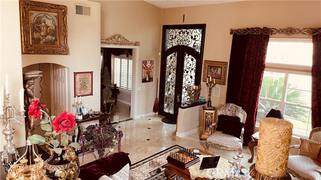 Image 1 of 25 For 732 S Rosecrest Cir