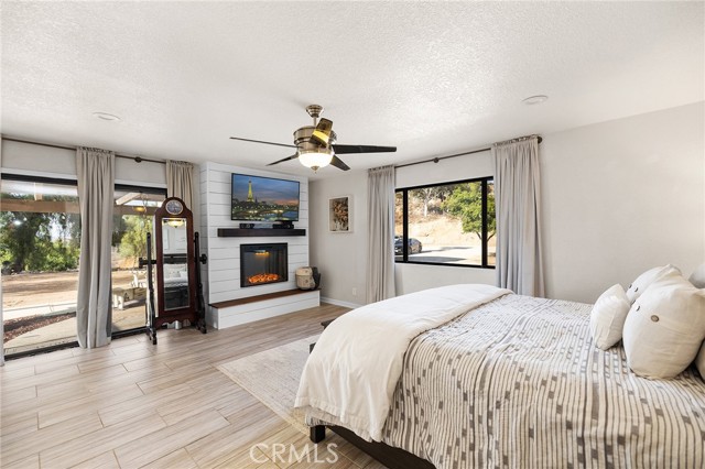 29740 Nogues Road, Nuevo CA: https://media.crmls.org/medias/09589310-bdaf-4395-8cf5-e0c01830934c.jpg
