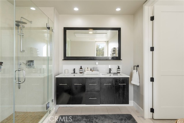 Detail Gallery Image 27 of 34 For 118 S Kenwood St #307,  Glendale,  CA 91205 - 2 Beds | 2 Baths