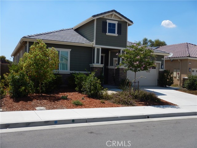 Detail Gallery Image 2 of 42 For 30407 Cherry Opal Ln, Menifee,  CA 92584 - 2 Beds | 2/1 Baths