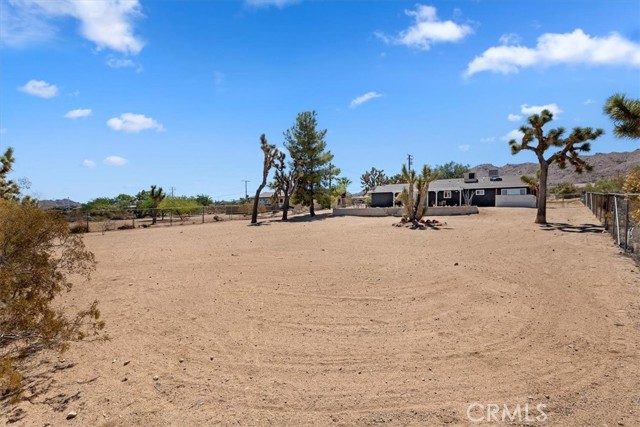 Detail Gallery Image 17 of 19 For 60390 Alta Mura Dr, Joshua Tree,  CA 92252 - 3 Beds | 2 Baths