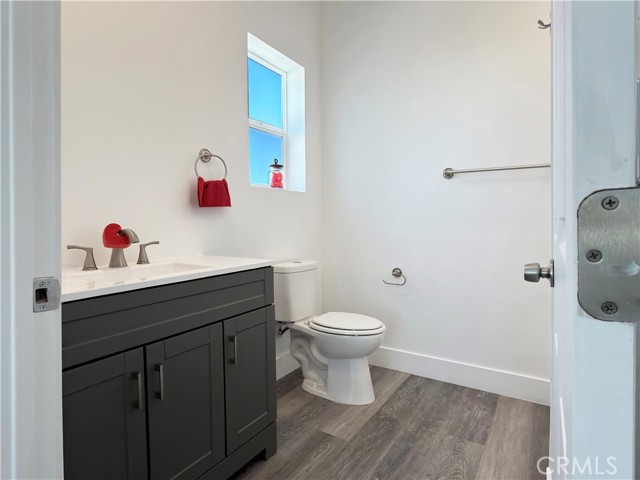 Detail Gallery Image 19 of 26 For 1489 Atlantic Ave, Long Beach,  CA 90813 - 5 Beds | 3/1 Baths
