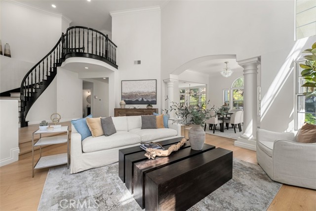 Detail Gallery Image 35 of 75 For 27153 Woodbluff Rd, Laguna Hills,  CA 92653 - 5 Beds | 4/1 Baths