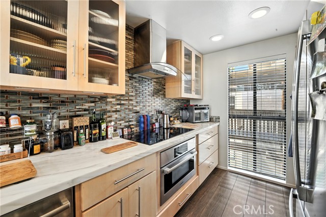 7322 Marina Pacifica N Drive, Long Beach CA: https://media.crmls.org/medias/095b6d5c-6153-4ed9-8952-e2aefd8bdf71.jpg
