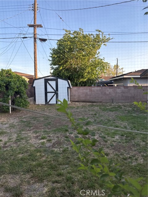 Detail Gallery Image 18 of 18 For 332 E Landsford, Lancaster,  CA 93535 - 4 Beds | 2/1 Baths