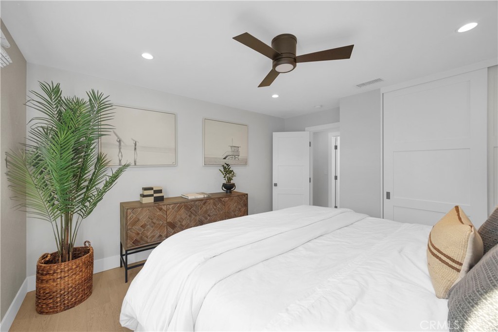 MLS #OC25265999 image #48