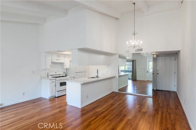 Detail Gallery Image 5 of 16 For 1303 2700 Cahuenga Blvd  East, Los Angeles,  CA 90068 - 1 Beds | 1 Baths