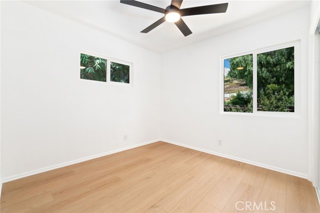5701 Milton photo 32