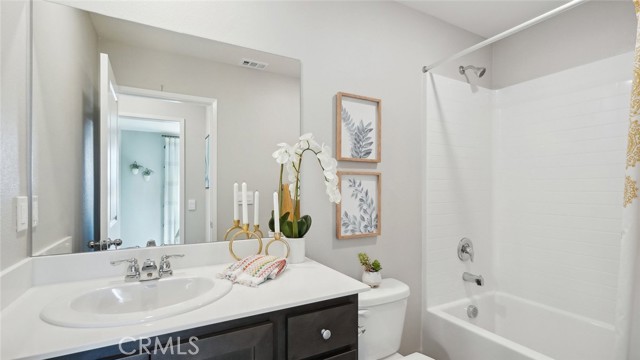 Detail Gallery Image 9 of 12 For 31223 Shining Willow Dr, Winchester,  CA 92596 - 4 Beds | 3 Baths