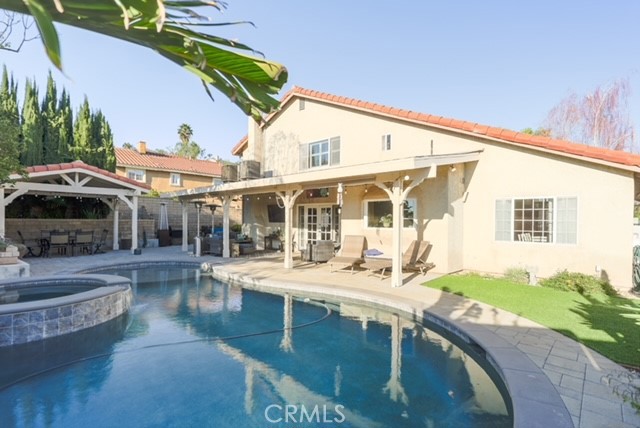 Detail Gallery Image 28 of 39 For 28375 Patricia Hill, Canyon Country,  CA 91387 - 5 Beds | 2/1 Baths