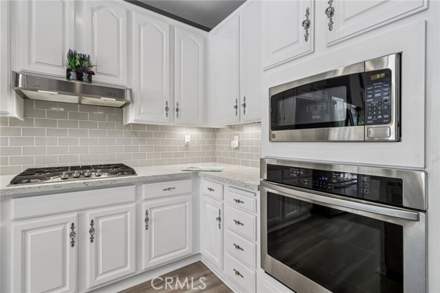 31461 Congressional Drive, Temecula CA: https://media.crmls.org/medias/095f265f-aa53-4df7-a884-647a5dec1028.jpg