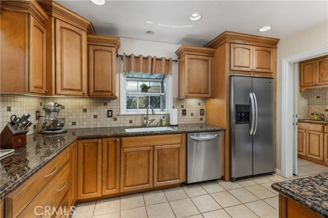 Detail Gallery Image 11 of 34 For 5754 Eckleson, Lakewood,  CA 90713 - 3 Beds | 2 Baths