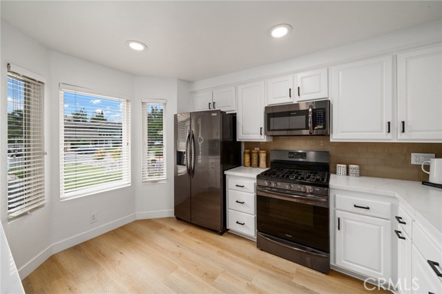 Detail Gallery Image 10 of 32 For 3705 Cypress Ln, Yorba Linda,  CA 92886 - 2 Beds | 2 Baths