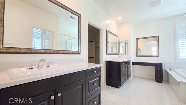 Detail Gallery Image 14 of 31 For 14210 Wilkes St, Chino,  CA 91710 - 4 Beds | 3 Baths