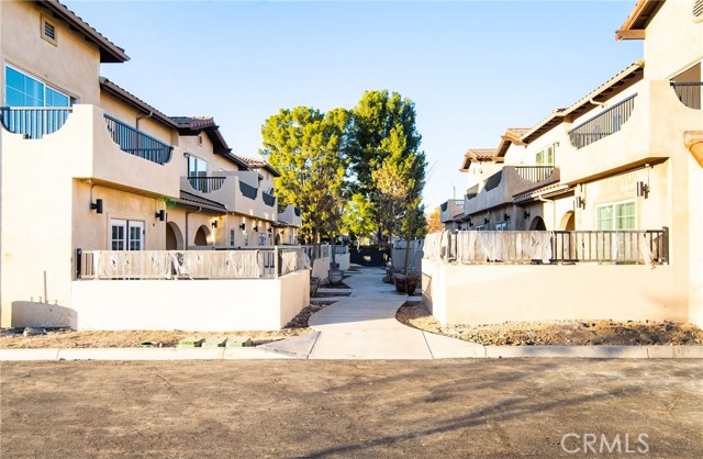 Detail Gallery Image 22 of 43 For 5518 E Los Angeles Ave #3,  Simi Valley,  CA 93063 - 3 Beds | 2/1 Baths