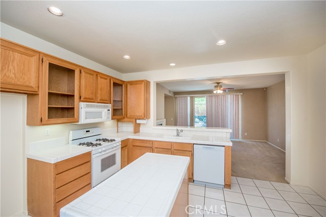 3018 Veranda Lane, Corona CA: https://media.crmls.org/medias/09615838-16a7-4708-8602-ee078bf0f68d.jpg