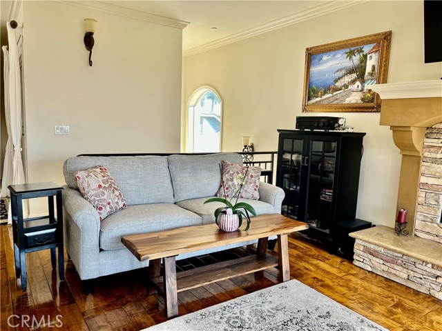 Detail Gallery Image 19 of 65 For 227 S Helberta Ave #B,  Redondo Beach,  CA 90277 - 4 Beds | 3/1 Baths