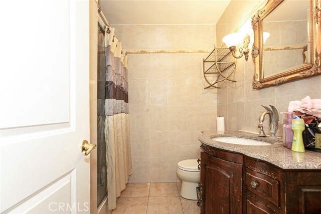 Detail Gallery Image 21 of 29 For 1748 N Kenmore Ave #203,  Los Angeles,  CA 90027 - 2 Beds | 2 Baths