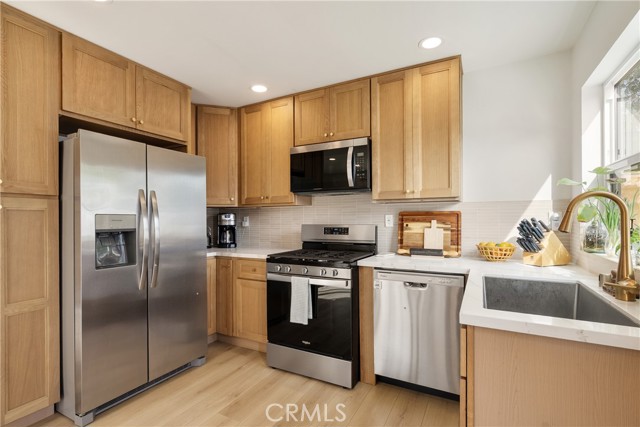 Detail Gallery Image 29 of 39 For 145 E Green St, Claremont,  CA 91711 - 5 Beds | 4 Baths