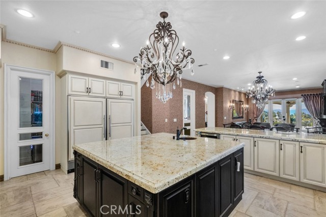 3724 Winford Drive, Tarzana CA: https://media.crmls.org/medias/0964a1fa-8ec4-48f2-a312-29ca3e9429fa.jpg