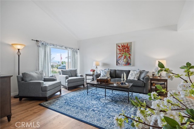 710 W Country Hills W Drive, La Habra CA: https://media.crmls.org/medias/0964b654-00f0-4e6f-8130-bee15cd2a4ba.jpg