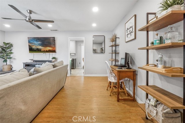 3940 N Golden Avenue, San Bernardino CA: https://media.crmls.org/medias/09657cc7-7deb-4a90-9c2f-fec96945d591.jpg
