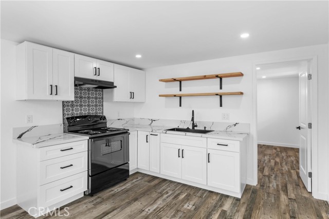 6616 Vesper Avenue, Van Nuys CA: https://media.crmls.org/medias/0966483b-8dc6-4336-aafb-3b12bc98e163.jpg