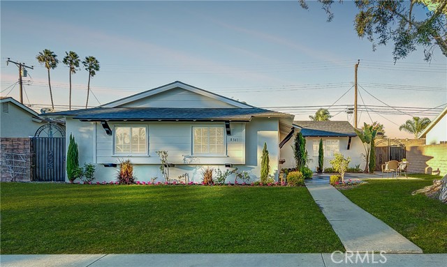 8361 Indianapolis Ave, Huntington Beach, CA 92646