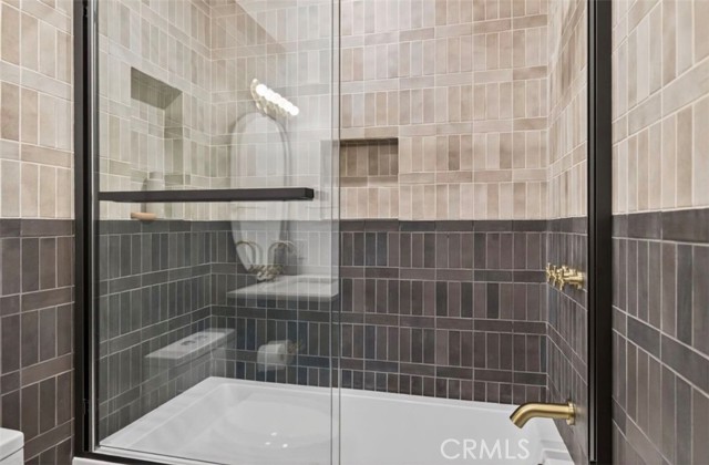 Detail Gallery Image 17 of 26 For 218 E Surfside, Port Hueneme,  CA 93041 - 3 Beds | 2 Baths