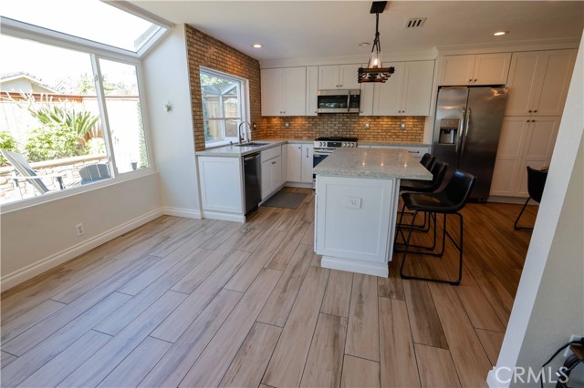 Detail Gallery Image 8 of 33 For 9 Saint Thomas, Laguna Niguel,  CA 92677 - 3 Beds | 3 Baths