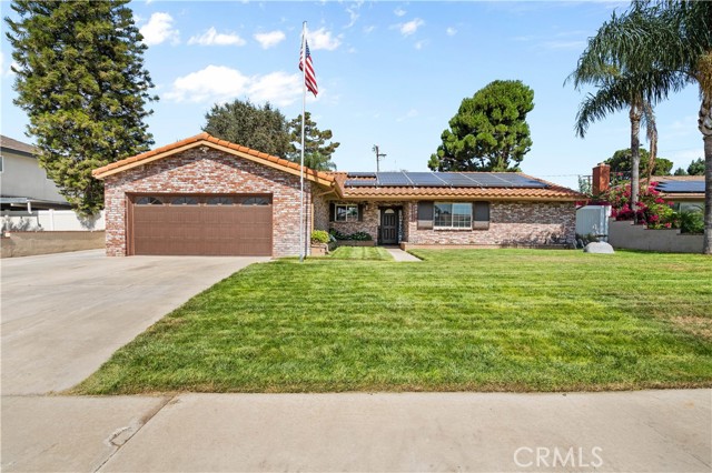 19692 Rowan Avenue, Rialto CA: https://media.crmls.org/medias/09681565-12cc-4e00-9f03-c43e41a4d4fa.jpg